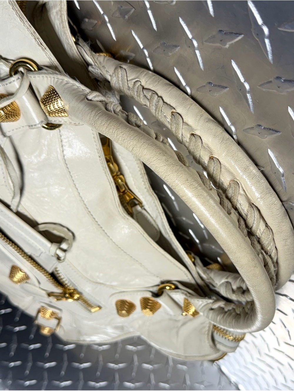 Balenciaga Vintage Moto Classic Medium Giant City Bag in Ivory GHW - Picture 7 of 12
